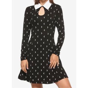 🌙 HOST PICK 🌙 Moon Print Long-Sleeve Collared Dress